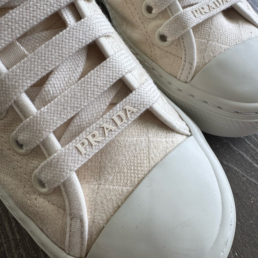 Prada Off-White Low Top Sneakers - NEW - Picture 4 of 10